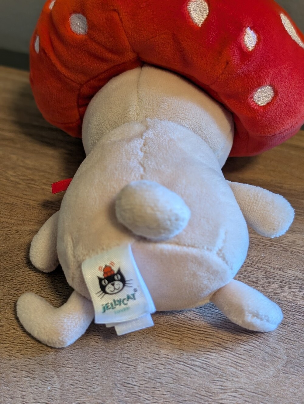 Jellycat Fun-Guy Robbie Red 6" Mushroom Retired -FUNG3R - Picture 5 of 11